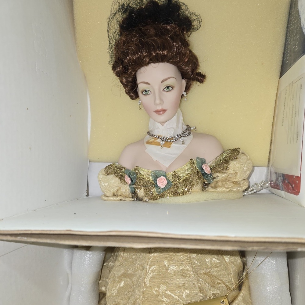 Franklin Mint Heirloom Doll - The Gibson Girl: Presentation to the Queen